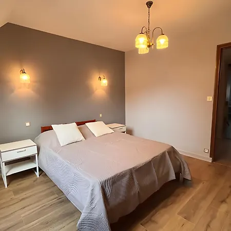 Nina * Besse-et-Saint-Anastaise